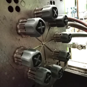 Moule molettes BMI injection plastique aveyron