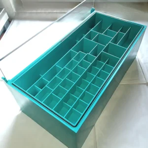 Boîte dentaire à compartiments BMI injection plastique